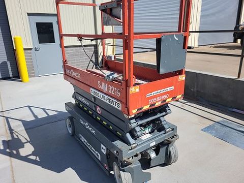 2017 SKYJACK SJIII3219 Scissor Lift 19' Electric