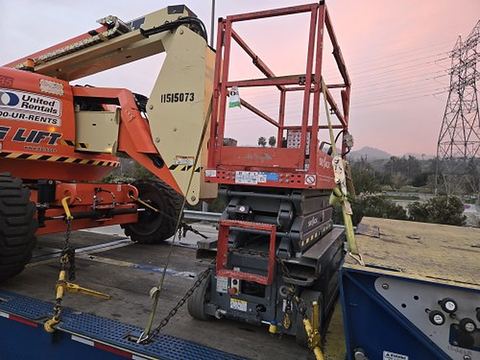 2017 SKYJACK SJIII3219 Scissor Lift 19' Electric