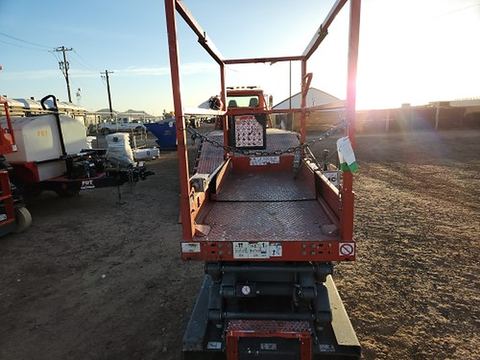 2017 SKYJACK SJIII3219 Scissor Lift 19' Electric