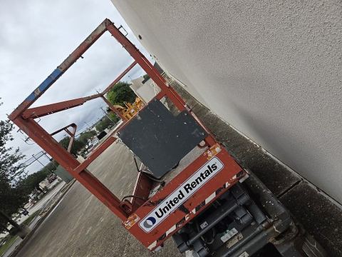2017 SKYJACK SJIII3219 Scissor Lift 19' Electric