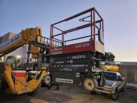 2017 SKYJACK SJIII3219 Scissor Lift 19' Electric