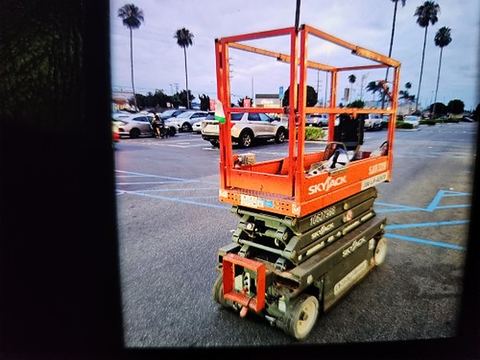 2017 SKYJACK SJIII3219 Scissor Lift 19' Electric