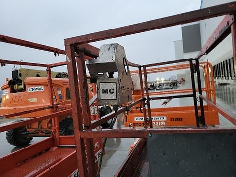 2017 SKYJACK SJIII3219 Scissor Lift 19' Electric