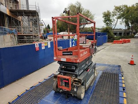 2017 SKYJACK SJIII3219 Scissor Lift 19' Electric