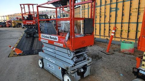 2017 SKYJACK SJIII3219 Scissor Lift 19' Electric