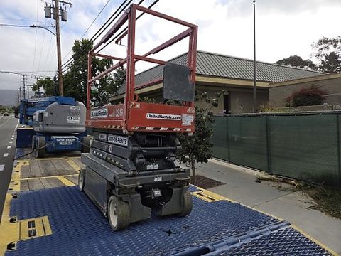 2017 SKYJACK SJIII3219 Scissor Lift 19' Electric