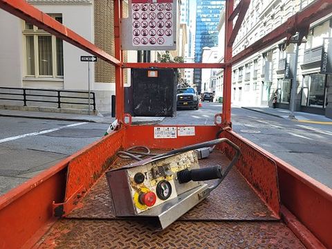 2017 SKYJACK SJIII3219 Scissor Lift 19' Electric