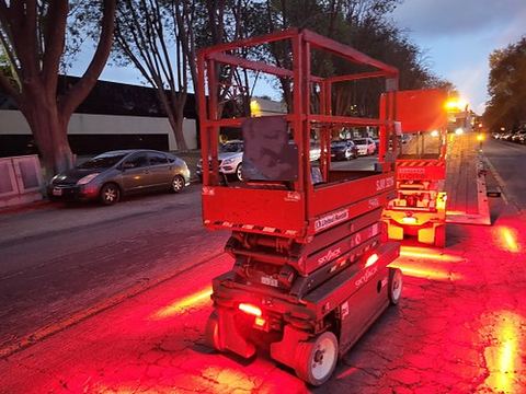 2017 SKYJACK SJIII3219 Scissor Lift 19' Electric