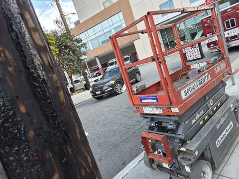 2017 SKYJACK SJIII3219 Scissor Lift 19' Electric