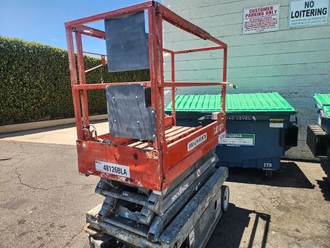 2017 SKYJACK SJIII3219 Scissor Lift 19' Electric