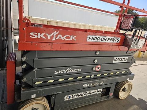 2017 SKYJACK SJIII3226 Scissor Lift 24-26' Electric 30-36" Wide