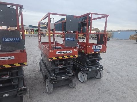 2017 SKYJACK SJIII3226 Scissor Lift 24-26' Electric 30-36" Wide