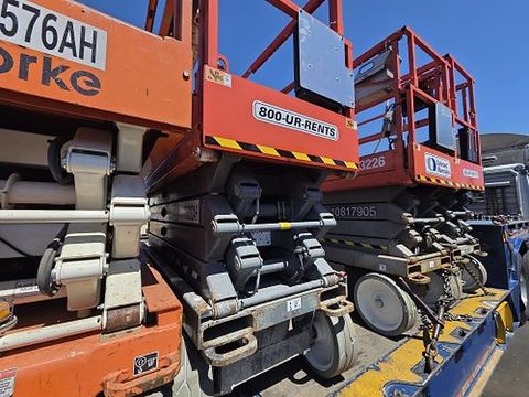 2017 SKYJACK SJIII3226 Scissor Lift 24-26' Electric 30-36" Wide