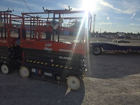 2017 SKYJACK SJIII3226 Scissor Lift 24-26' Electric 30-36" Wide