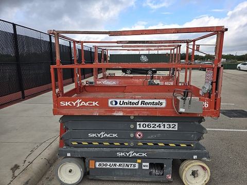 2017 SKYJACK SJIII4626 Scissor Lift 24-26' Electric 46-68" Wide