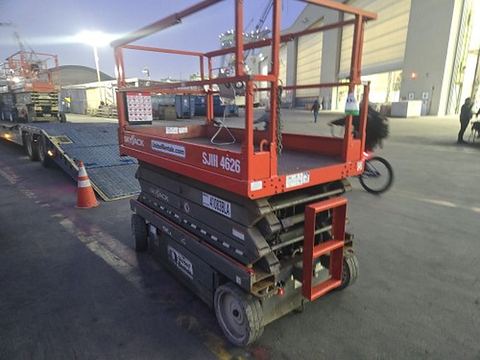 2017 SKYJACK SJIII4626 Scissor Lift 24-26' Electric 46-68" Wide