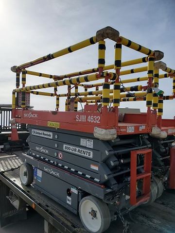 2017 SKYJACK SJIII4632 Scissor Lift 30-35' Electric 46-48" Wide