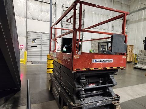 2017 SKYJACK SJIII4632 Scissor Lift 30-35' Electric 46-48" Wide