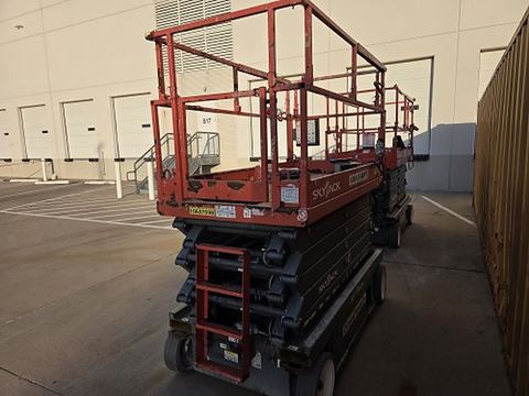 2017 SKYJACK SJIII4740 Scissor Lift 39-40' Electric 45-48"Wide