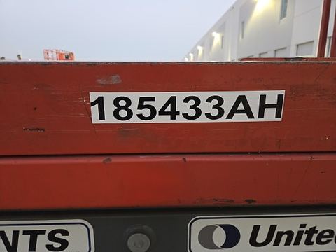 2017 SKYJACK SJIII4740 Scissor Lift 39-40' Electric 45-48"Wide