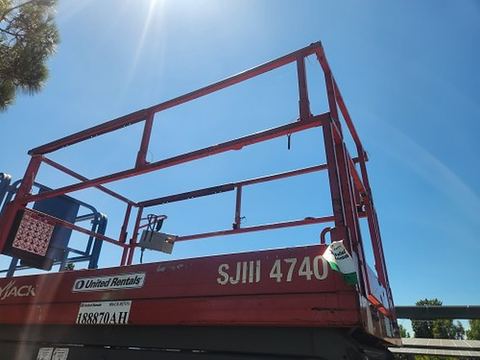 2017 SKYJACK SJIII4740 Scissor Lift 39-40' Electric 45-48"Wide