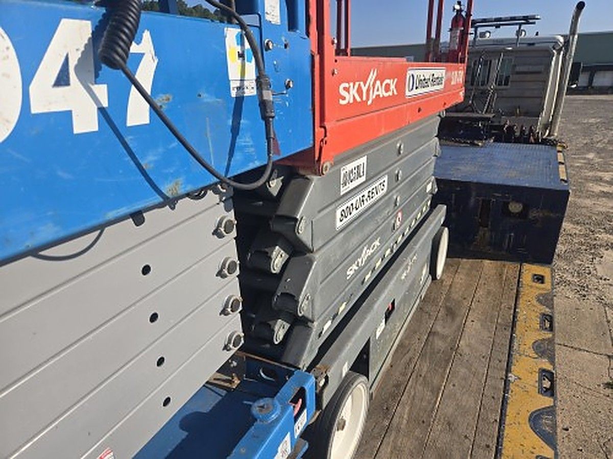 SKYJACK SJIII4740 photo 2