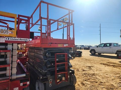 2017 SKYJACK SJIII4740 Scissor Lift 39-40' Electric 45-48"Wide