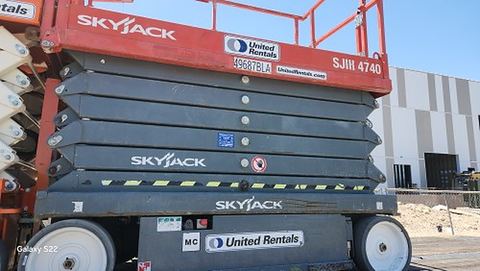 2017 SKYJACK SJIII4740 Scissor Lift 39-40' Electric 45-48"Wide