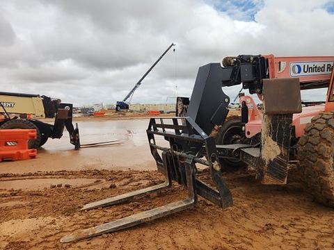 2017 SKYTRAK 10054 Forklift Variable Reach 10000# 50'-62'