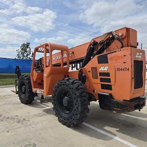 2017 SKYTRAK 10054 Forklift Variable Reach 10000# 50'-62'