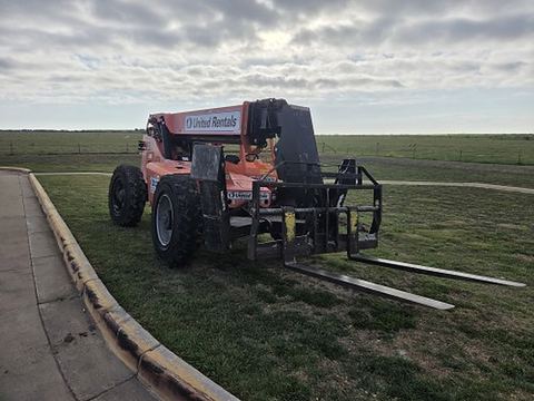 2017 SKYTRAK 10054 Forklift Variable Reach 10000# 50'-62'