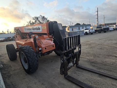 2017 SKYTRAK 6042 Forklift Variable Reach 6000# 40-49'
