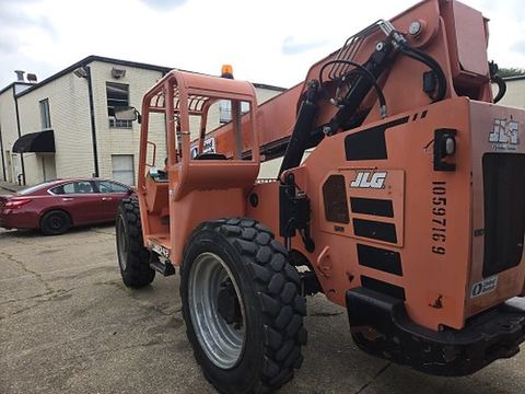2017 SKYTRAK 6042 Forklift Variable Reach 6000# 40-49'