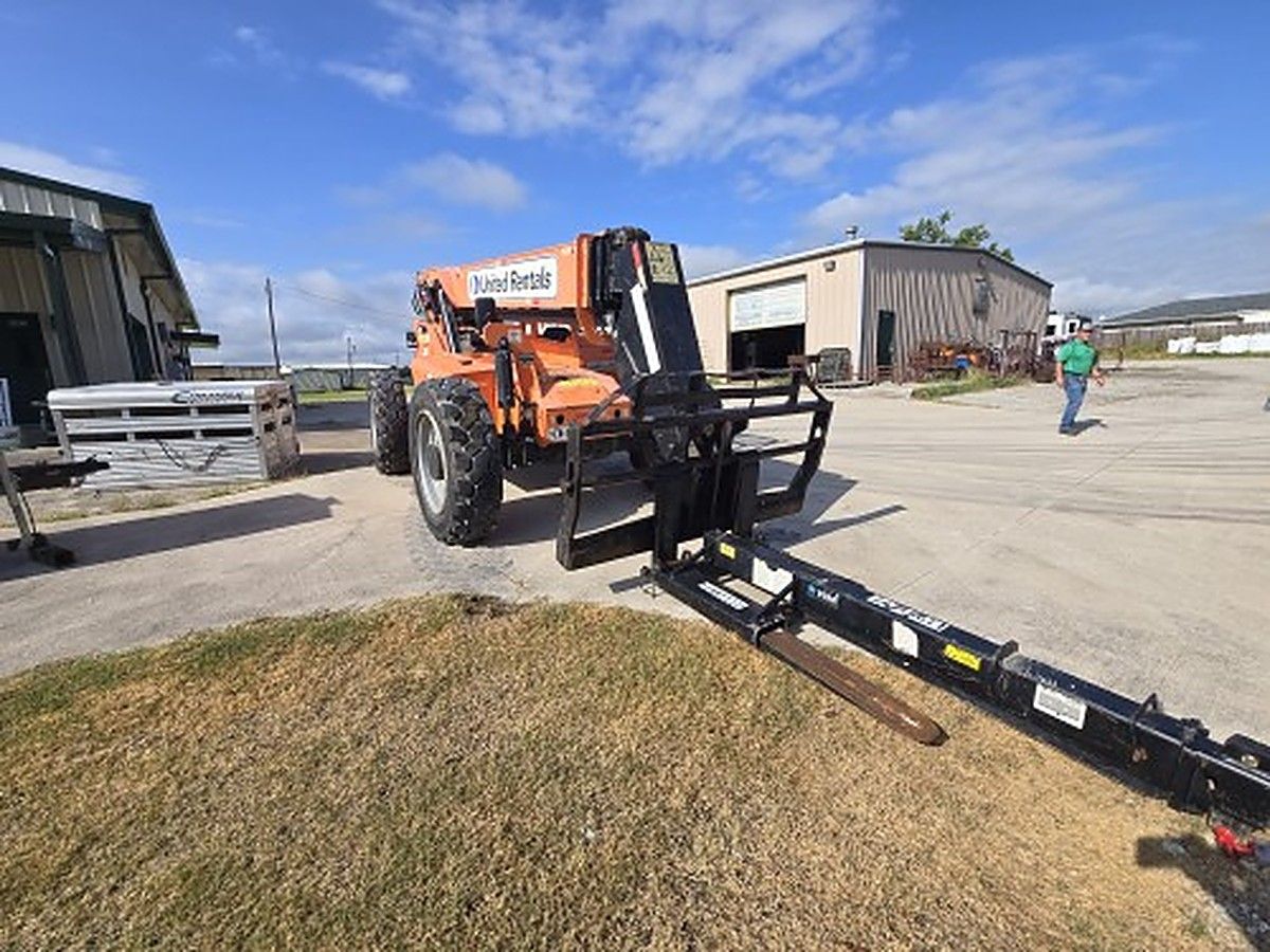 SKYTRAK 6042 photo 3