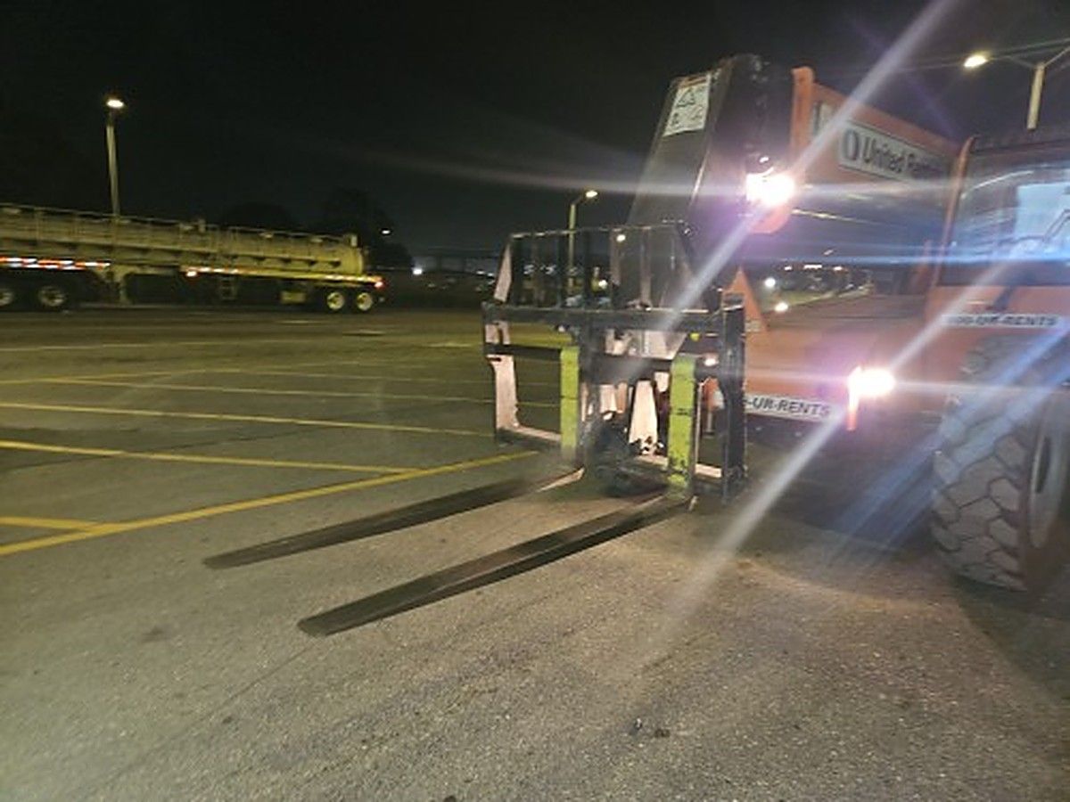 SKYTRAK 6042 photo 6