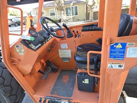 2017 SKYTRAK 8042 Forklift Variable Reach 8000# 40-49'