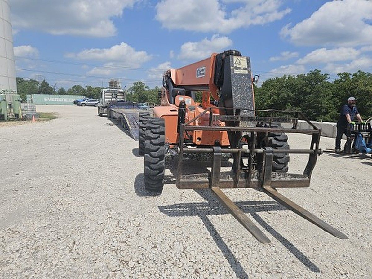 SKYTRAK 8042 photo 3