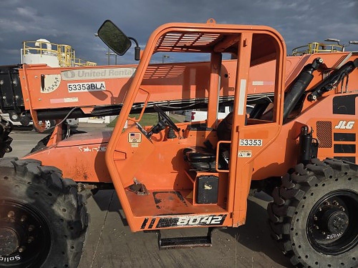 SKYTRAK 8042 photo 8