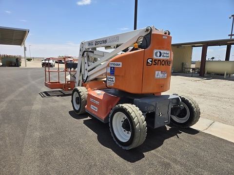 2017 SNORKEL A46JE Boom 43-46' Articulating Electric
