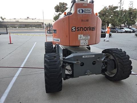 2017 SNORKEL A46JRT Boom 40-50' Articulating