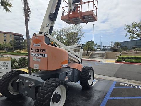 2017 SNORKEL A46JRT Boom 40-50' Articulating