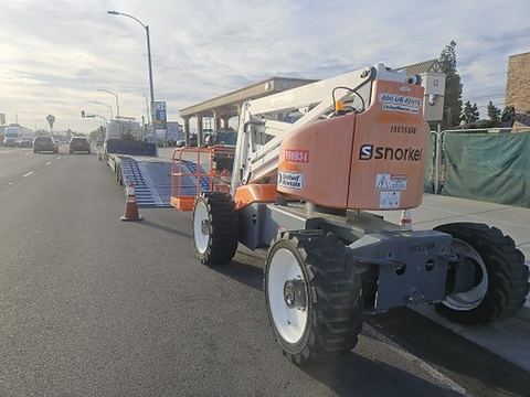2017 SNORKEL A46JRT Boom 40-50' Articulating