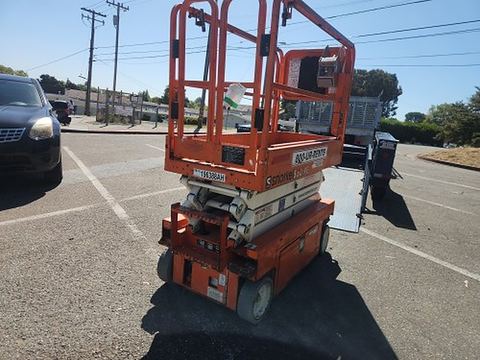 2017 SNORKEL S3219E Scissor Lift 19' Electric