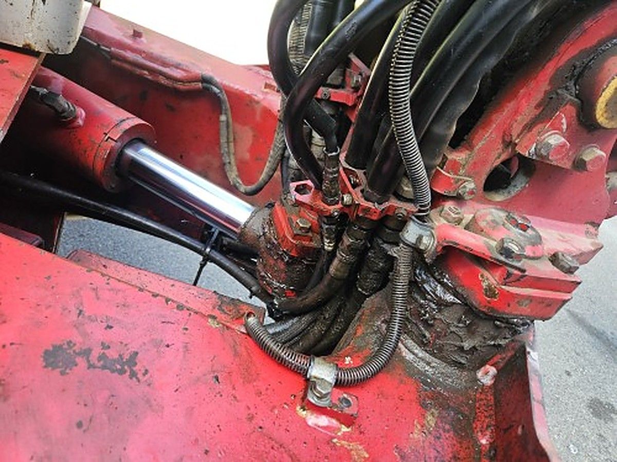 TAKEUCHI TB280FR photo 15