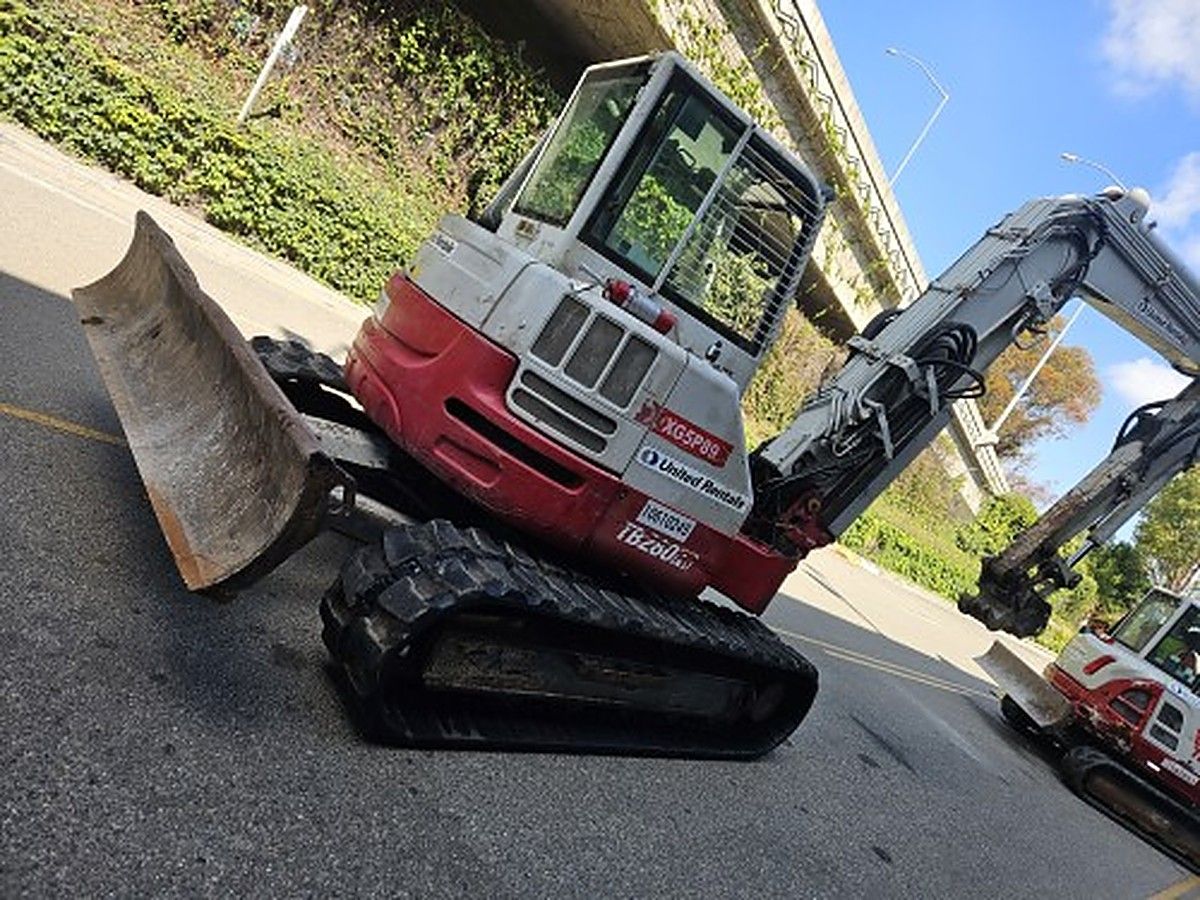TAKEUCHI TB280FR photo 5