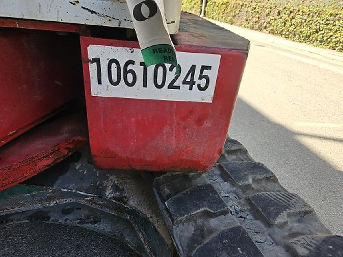 TAKEUCHI TB280FR photo 7