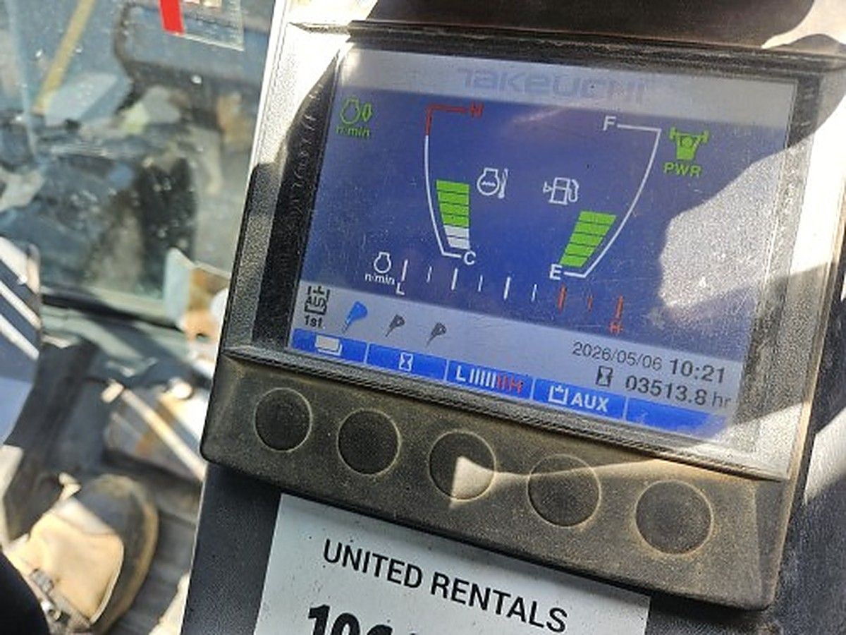TAKEUCHI TB280FR photo 11