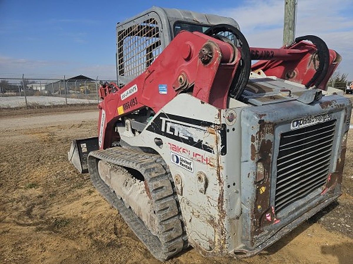TAKEUCHI TL12V2-R photo 10