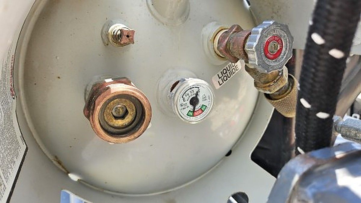 TOYOTA 8FGU25 photo 4