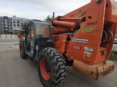 2017 XTREME XR1270 Forklift Var Reach 12000# 70'& Up